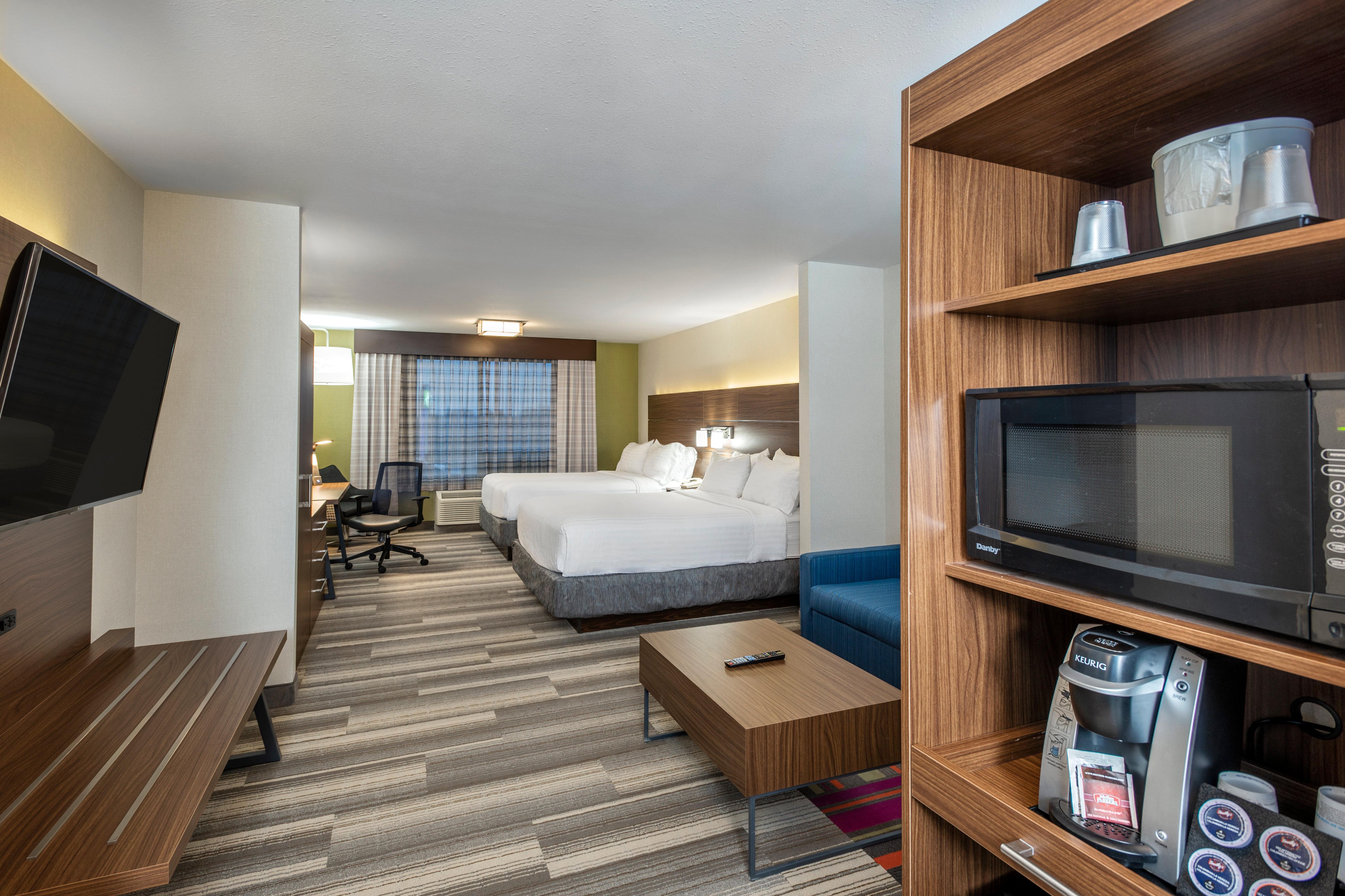 Holiday Inn Express & Suites Medicine Hat By Ihg Bagian luar foto