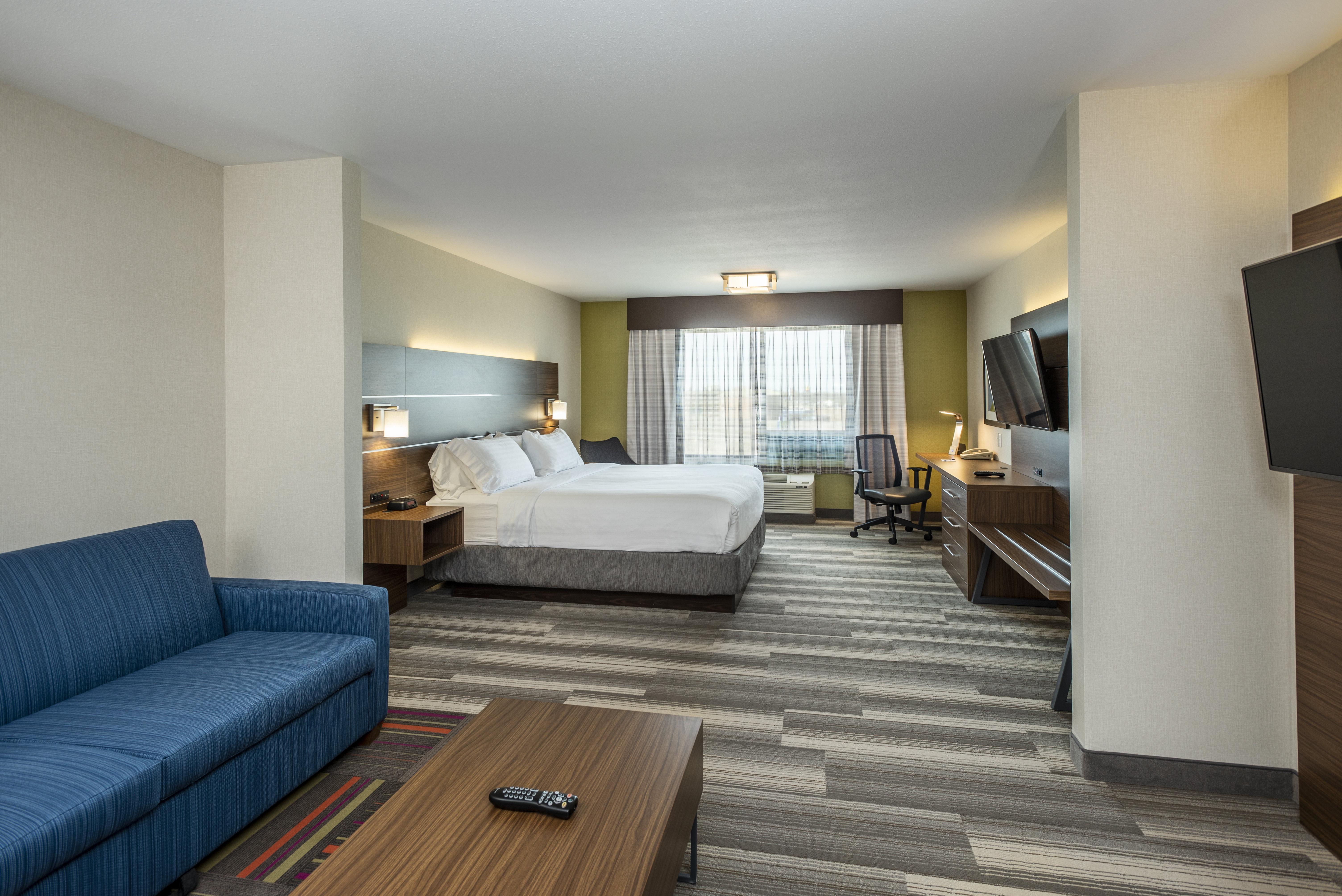 Holiday Inn Express & Suites Medicine Hat By Ihg Bagian luar foto