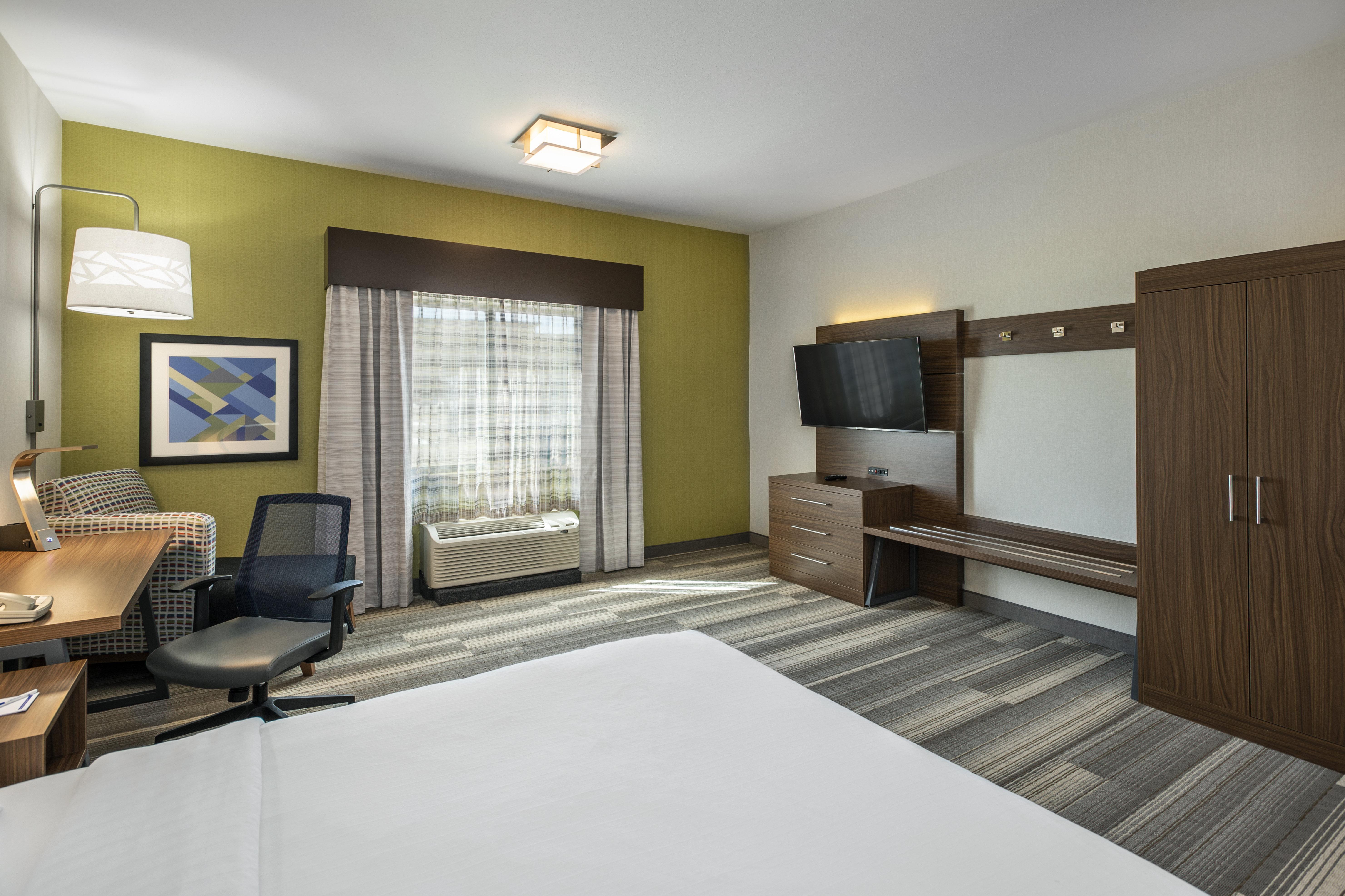 Holiday Inn Express & Suites Medicine Hat By Ihg Bagian luar foto